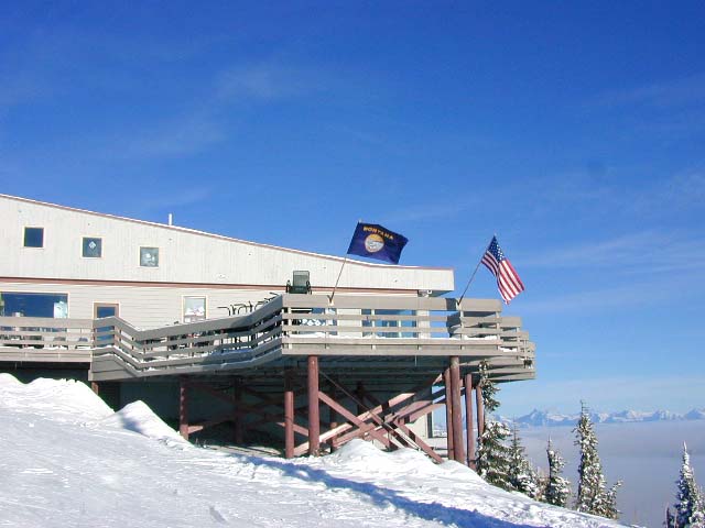 How are you supposed to ski with such views?